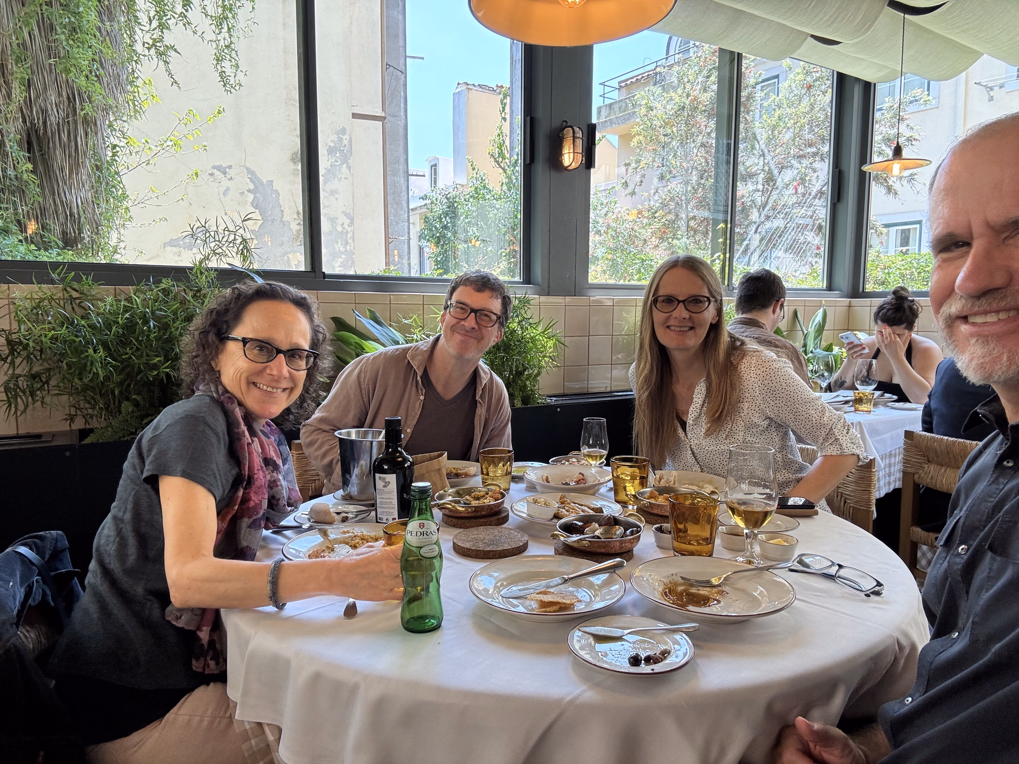tracey, hunter & friends having lunch