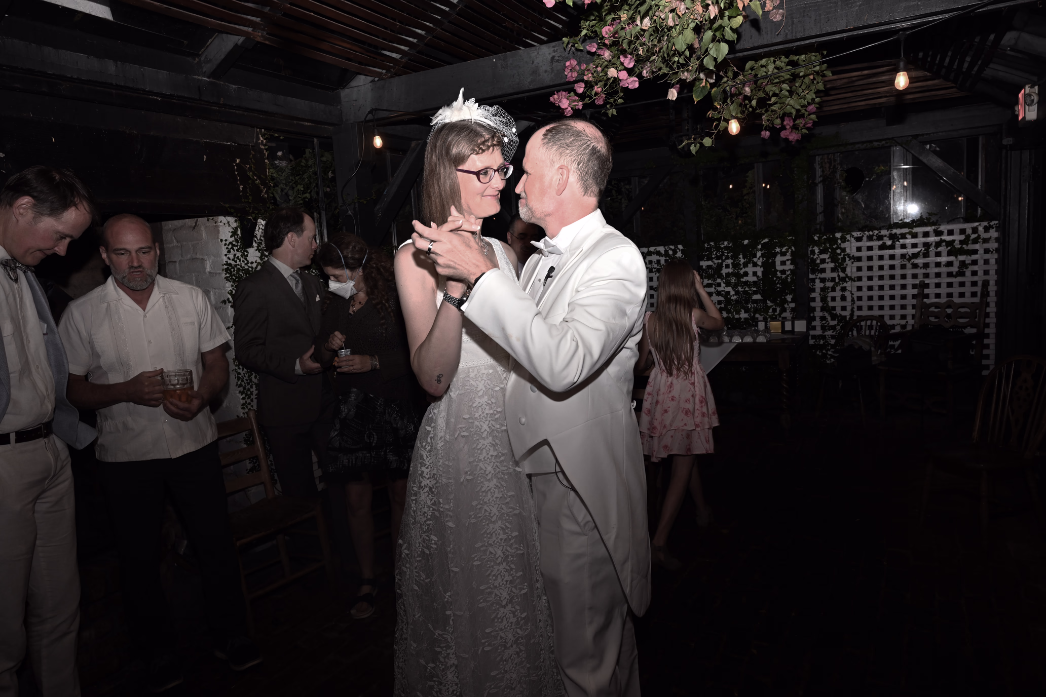 wedding couple first dance