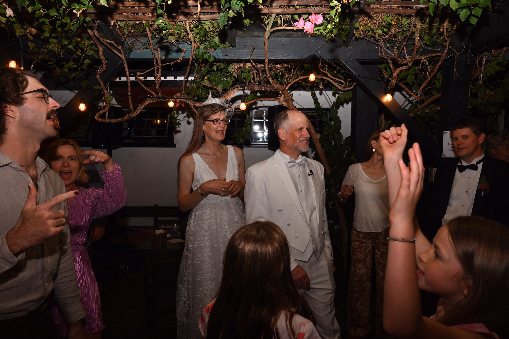 wedding party dancing